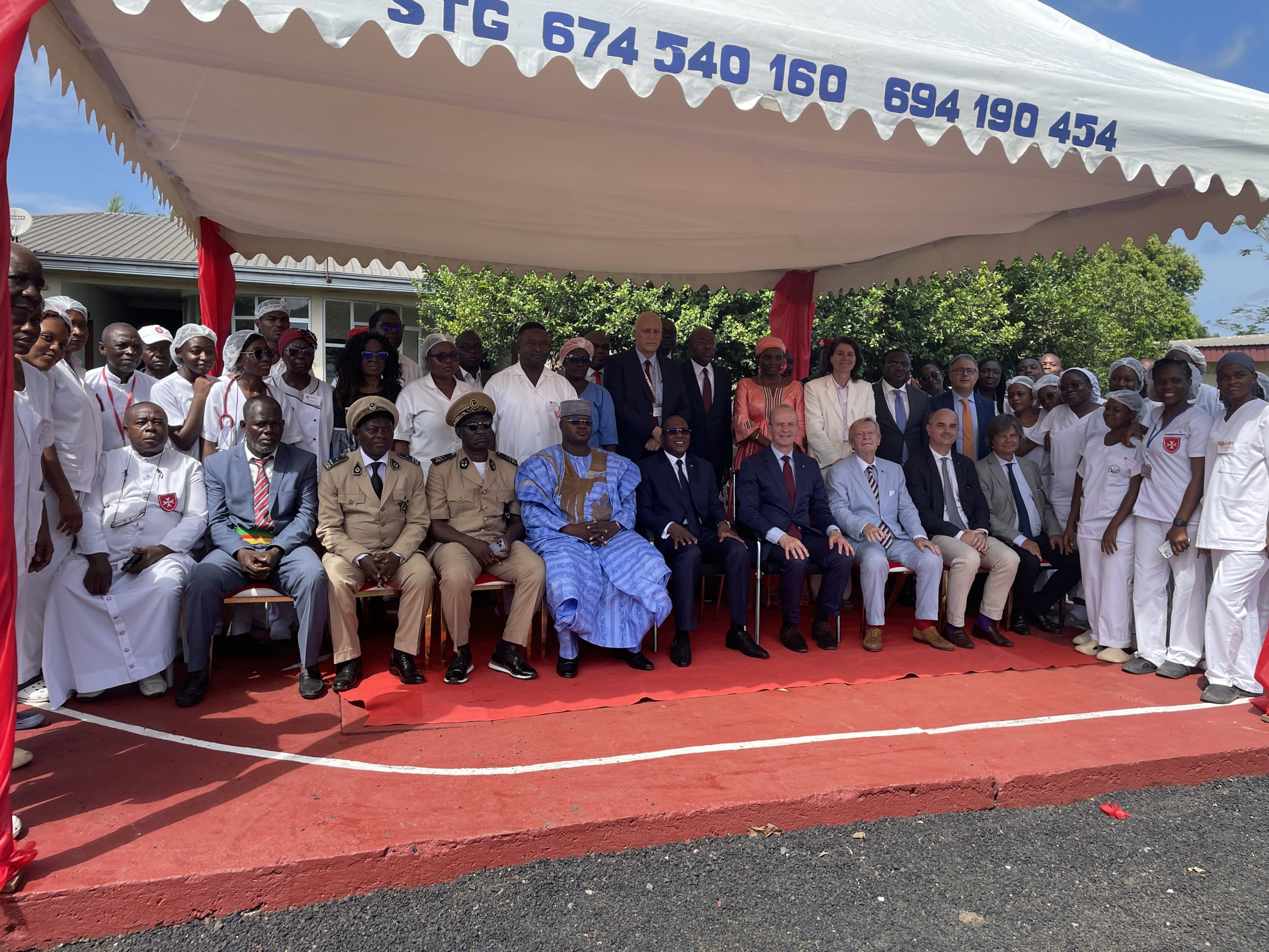 Le Grand Hospitalier Joseph D. Blotz en visite au Cameroun